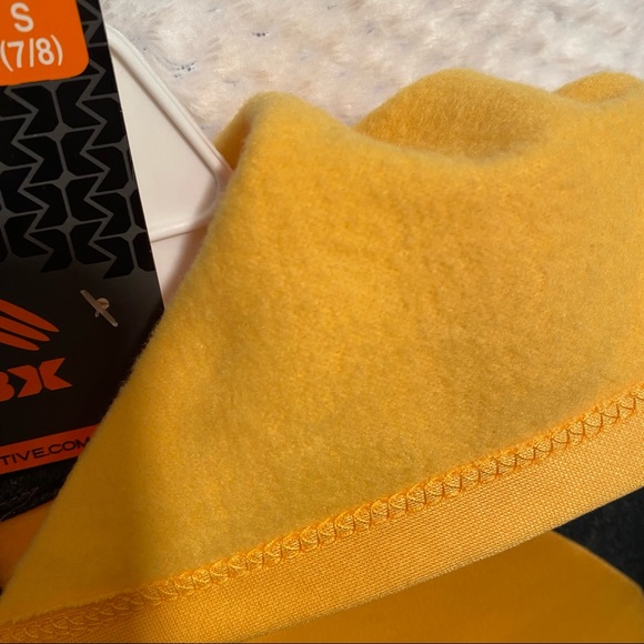 NWT - Girls RBX Sweatshirt & Leggings - Yellow Matching Outfit w/ Rainbow Heart - Picture 5 of 16